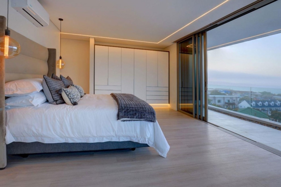 4 Bedroom Property for Sale in Mossel Bay Central Western Cape